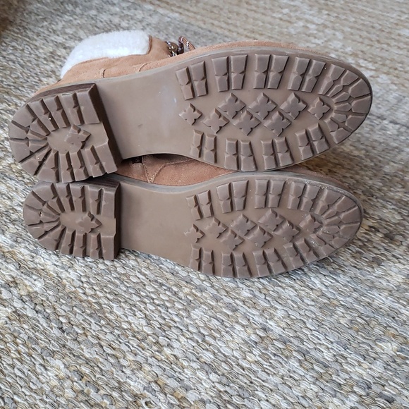 Violet & red suede boots - Picture 7 of 14